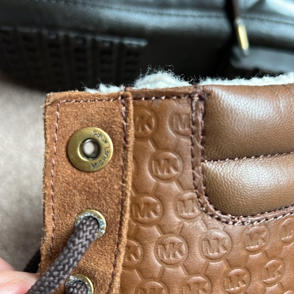 Michael Kors rainboots size 7 - Picture 6 of 8